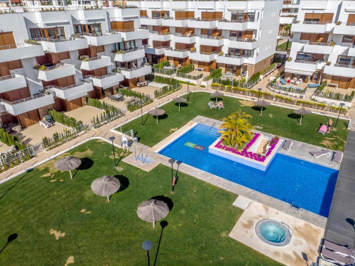 Cb Living - Modern Apartment, Terrazas De Campoamor Dehesa de Campoamor  Kültér fotó